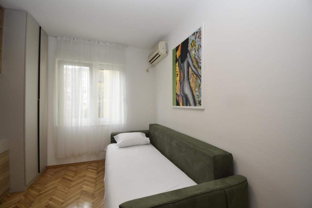 Studio Apartment Art Zone 波德戈里察 外观 照片